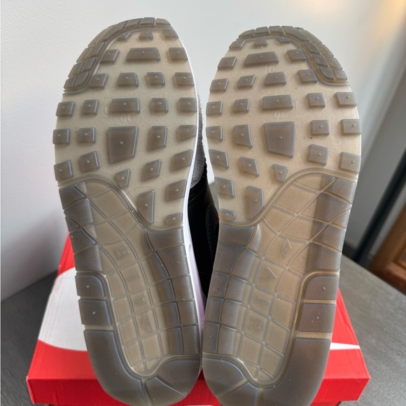 Men’s Nike Air Max 1 - Picture 3 of 5